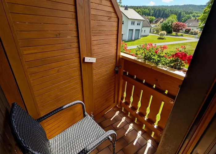 Gaestehaus Philipp Im Herzen Des Fichtelgebirges - 5 Ferienwohnungen, Grosses Grundstueck, Wald Und Wiese, Mit Privater Sauna, Kostenfreie Parkplaetze, Wlan * Mehlmeisel