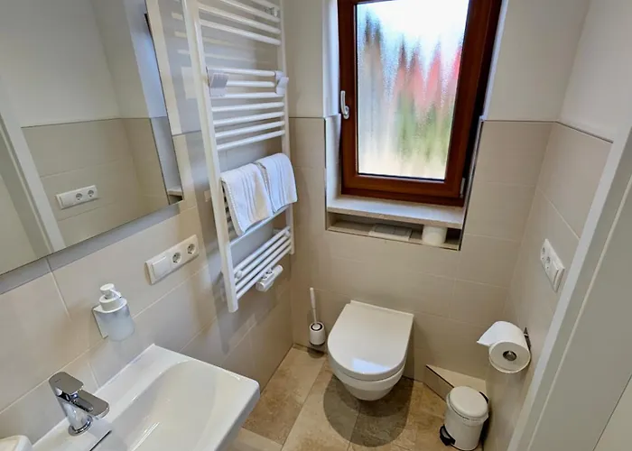 Gaestehaus Philipp Im Herzen Des Fichtelgebirges - 5 Ferienwohnungen, Grosses Grundstueck, Wald Und Wiese, Mit Privater Sauna, Kostenfreie Parkplaetze, Wlan Apartmán Mehlmeisel