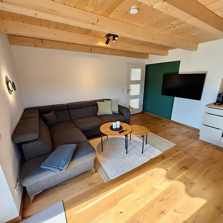 Apartment Philipp Im Herzen Des Fichtelgebirges - 5 Ferienwohnungen, Großes Grundstück, Wald Und Wiese, Mit Privater Sauna, Kostenfreie Parkplätze, Wlan