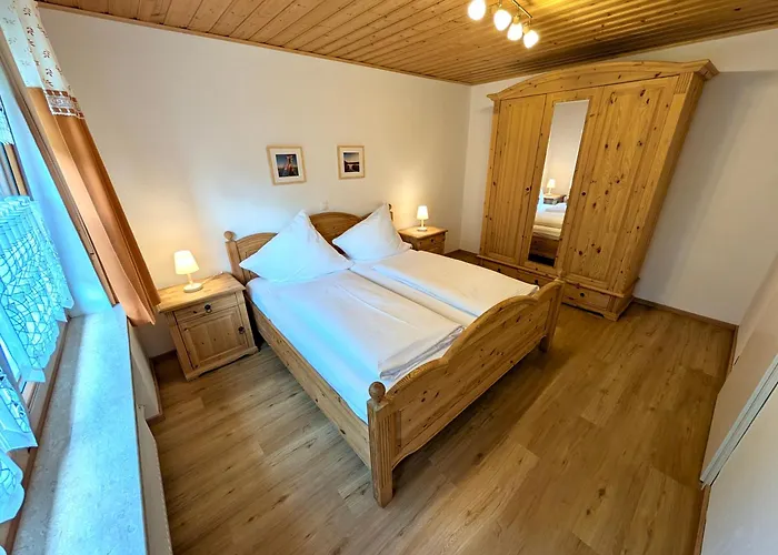 Appartement Gaestehaus Philipp Im Herzen Des Fichtelgebirges - 5 Ferienwohnungen, Grosses Grundstueck, Wald Und Wiese, Mit Privater Sauna, Kostenfreie Parkplaetze, Wlan Mehlmeisel