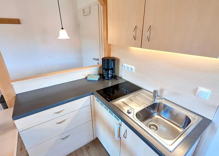 Gaestehaus Philipp Im Herzen Des Fichtelgebirges - 5 Ferienwohnungen, Grosses Grundstueck, Wald Und Wiese, Mit Privater Sauna, Kostenfreie Parkplaetze, Wlan Mehlmeisel