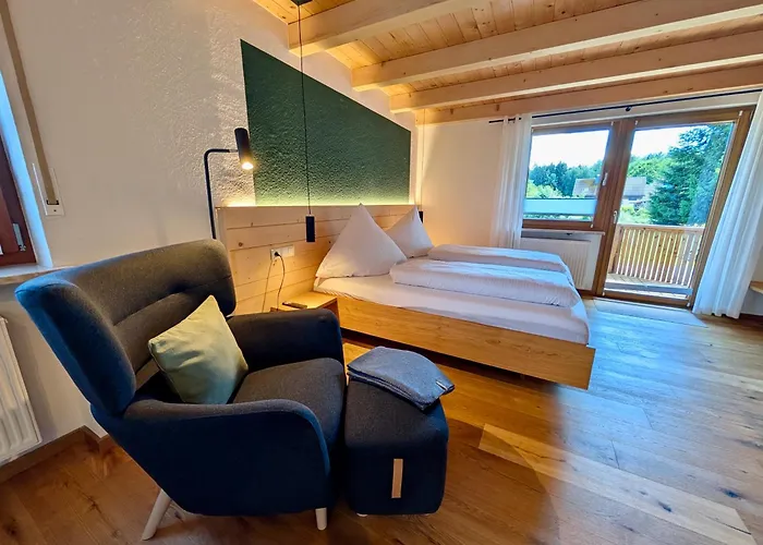 Gaestehaus Philipp Im Herzen Des Fichtelgebirges - 5 Ferienwohnungen, Grosses Grundstueck, Wald Und Wiese, Mit Privater Sauna, Kostenfreie Parkplaetze, Wlan * Mehlmeisel