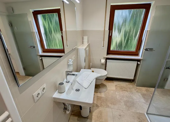 Gaestehaus Philipp Im Herzen Des Fichtelgebirges - 5 Ferienwohnungen, Grosses Grundstueck, Wald Und Wiese, Mit Privater Sauna, Kostenfreie Parkplaetze, Wlan Appartement Mehlmeisel