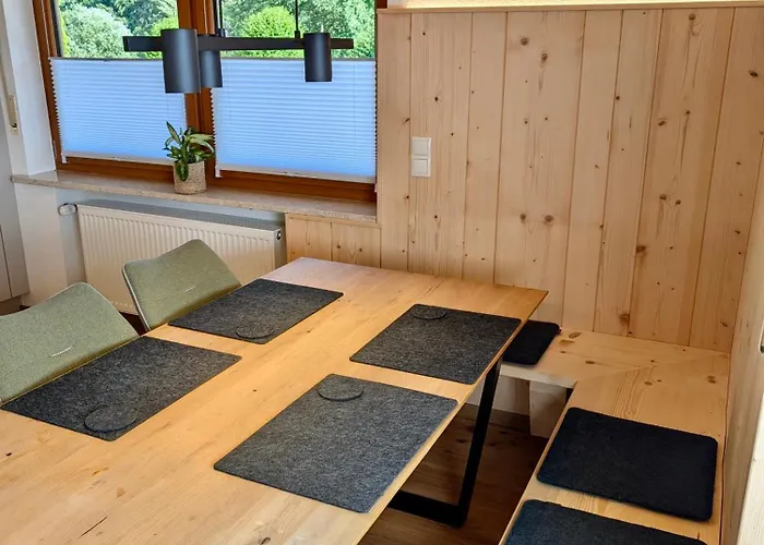 Gaestehaus Philipp Im Herzen Des Fichtelgebirges - 5 Ferienwohnungen, Grosses Grundstueck, Wald Und Wiese, Mit Privater Sauna, Kostenfreie Parkplaetze, Wlan